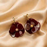 Boucles d'Oreille Emma – Fleur en Résine Puce Dorée – Acier Inoxydable 316L